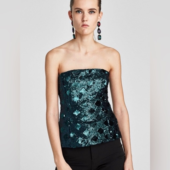 Zara Tops - Zara Emerald Green Sequinned Tube Top with Diamond Pattern